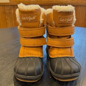 Cat & Jack Denver Winter Boots, Size 7 Toddler, Brown & Black